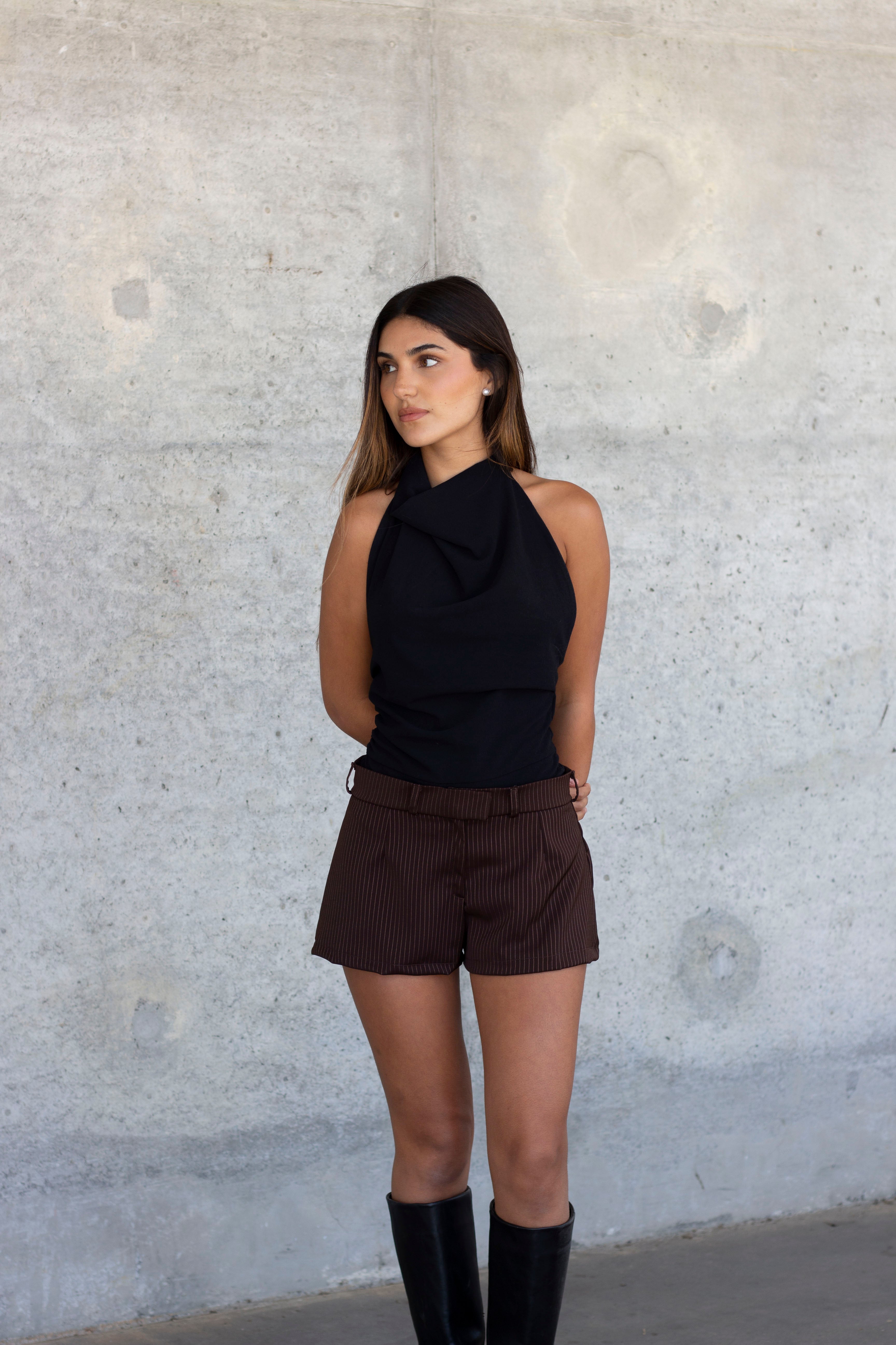 Short Amelia Chocolate líneas